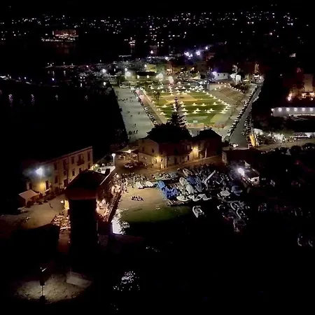 Donna Carmela Prázdninový dům *